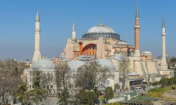 Turkiye's Hagia Sophia Charges IDR425 Thousand Entry Fee for Foreigners