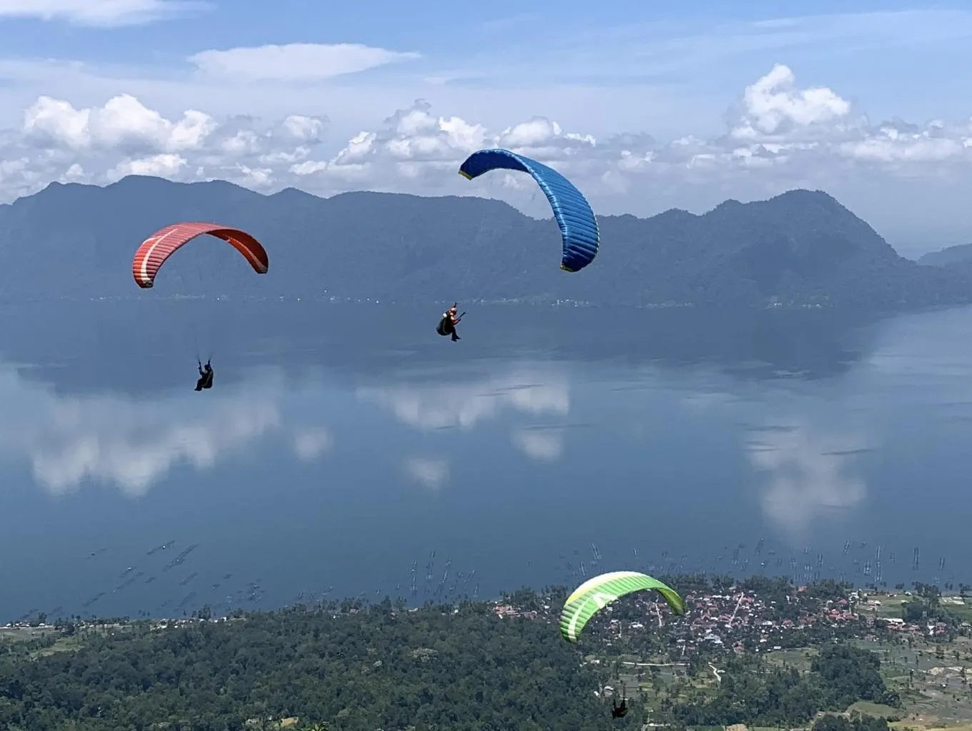 Excitement at One of The highest Paragliding Sites in Southeast Asia