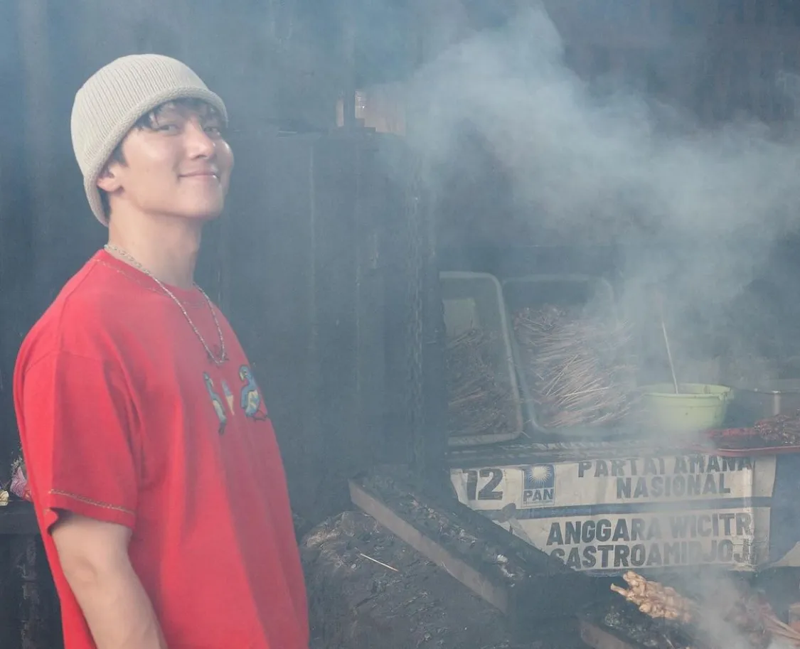 Viral! Warung Sate RSPP Didatangi Artis Korea, Ji Chang Wook