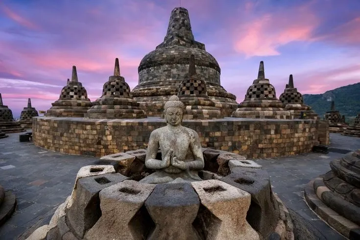 5 Tempat Terbaik Rayakan Waisak di Indonesia, Ada Candi Borobudur dan Mendut