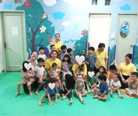 Pilih Daycare atau Pakai Babysitter? Ini Plus Minus yang Harus Diketahui Orangtua