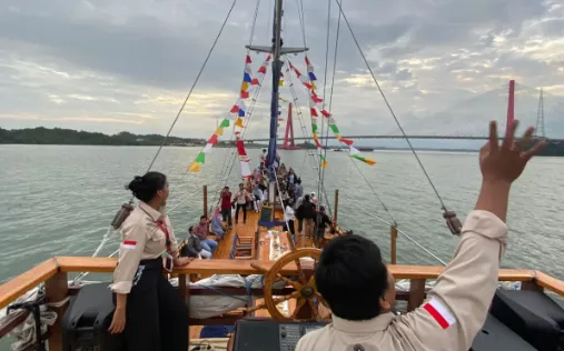 Mulai Berlayar, Segini Tarif Pinisi Kita Nusantara Susur Teluk Balikpapan hingga IKN