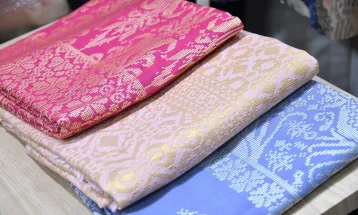 Cantiknya 5 Kain Songket Indonesia yang Sudah Mendunia