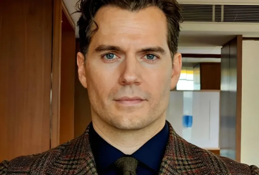 Henry Cavill akan Bintangi Film Adaptasi Anime Jepang Voltron