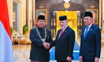 President Prabowo Receives Prestigious Johor Royal Honor in Malaysia