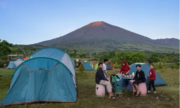 Wisata Non Pendakian Gunung Rinjani Dibuka Kembali